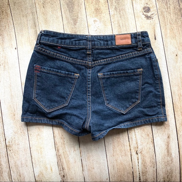 BDG High Rise Erin 5 Pocket Shortie Shorts 25 - Picture 2 of 4